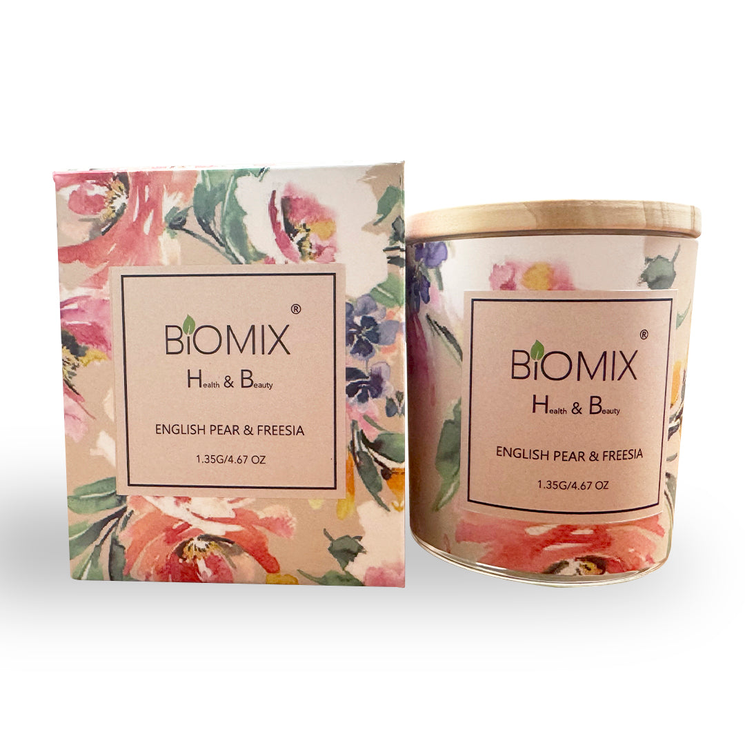 Vela de cera de Soya y Aceite Esencial de Pera Inglesa & Fressia para masajes, aromaterapia, 100% Vegana, Natural, 132 g con Caja de Lujo, Cristal y tapa de Bamboo