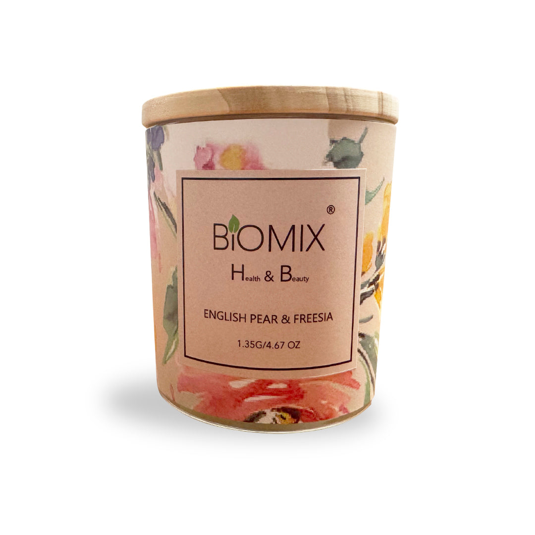Vela de cera de Soya y Aceite Esencial de Pera Inglesa & Fressia para masajes, aromaterapia, 100% Vegana, Natural, 132 g con Caja de Lujo, Cristal y tapa de Bamboo